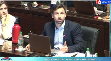 La "doble vara" radical para medir cuando es gobierno y cuando es oposición quedó al desnudo en sesión legislativa provincial imagen-3