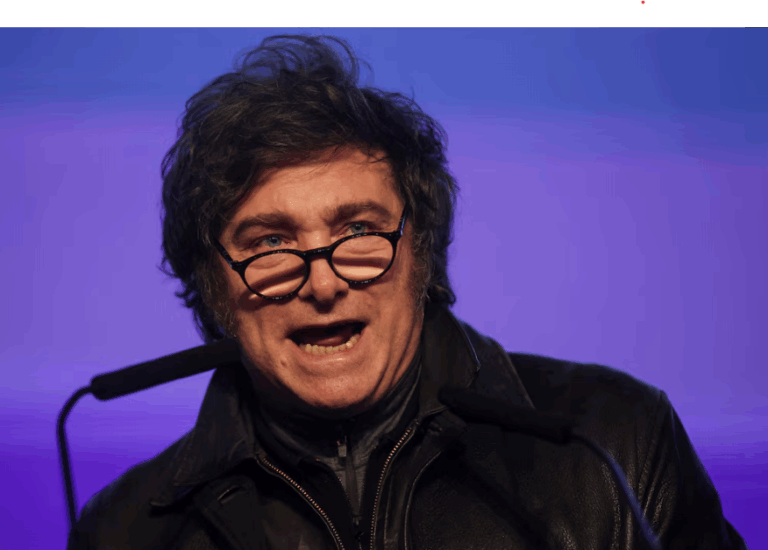 Javier Milei hace una pausa la política local para reunirse con Trump y a su regreso cerrará la campaña en Córdoba imagen-47