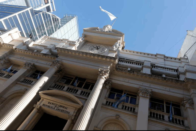 Cuál es el plan del Banco Central para empezar a comprar reservas y qué va a pasar con el dólar imagen-30