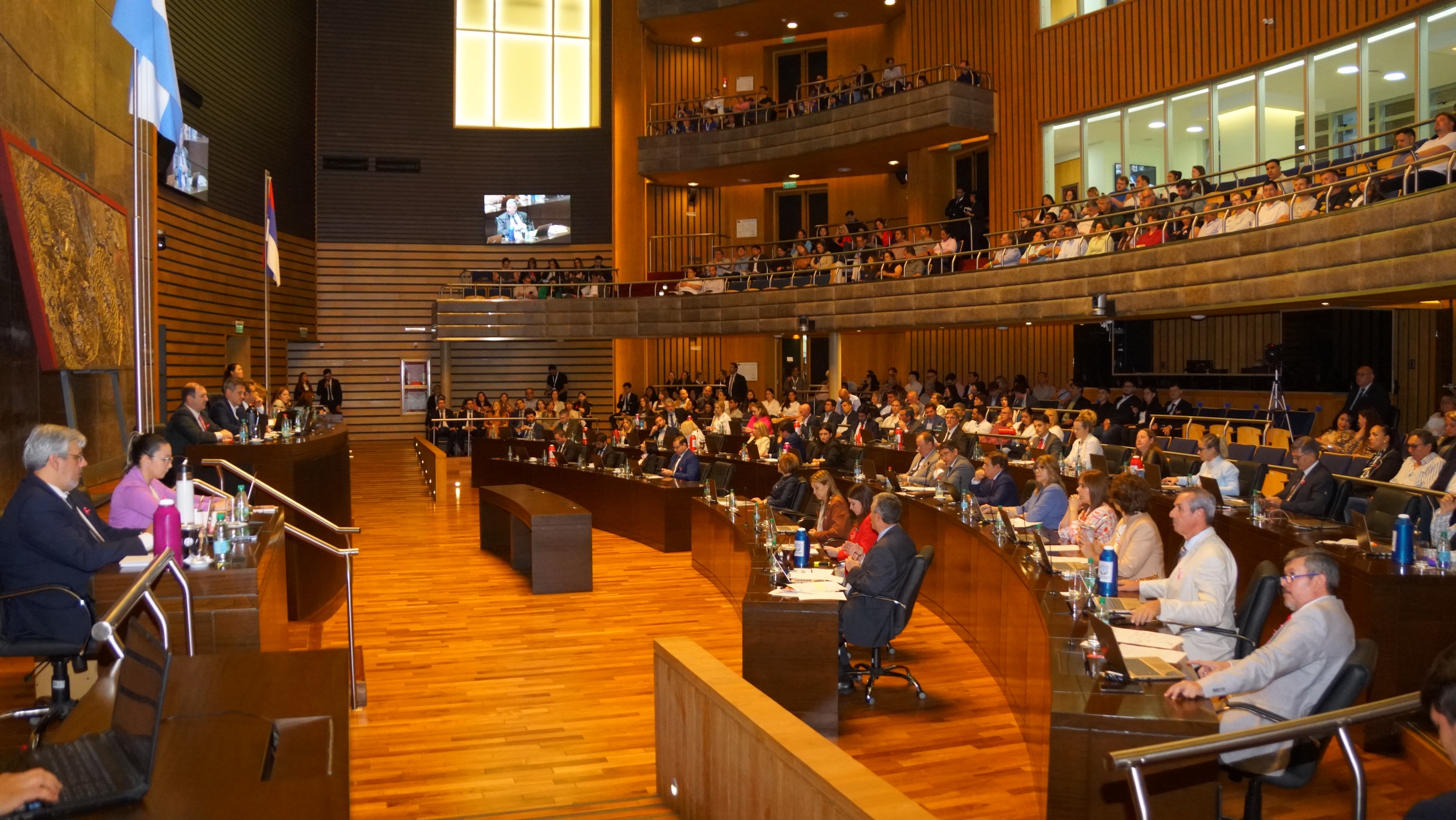 Legislatura: seis diputados, de la UCR y PRO, votaron en contra del Presupuesto 2026 negándole previsibilidad y certeza a los misioneros Legislatura: seis diputados, de la UCR y PRO, votaron en contra del Presupuesto 2026 negándole previsibilidad y certeza a los misioneros imagen-1
