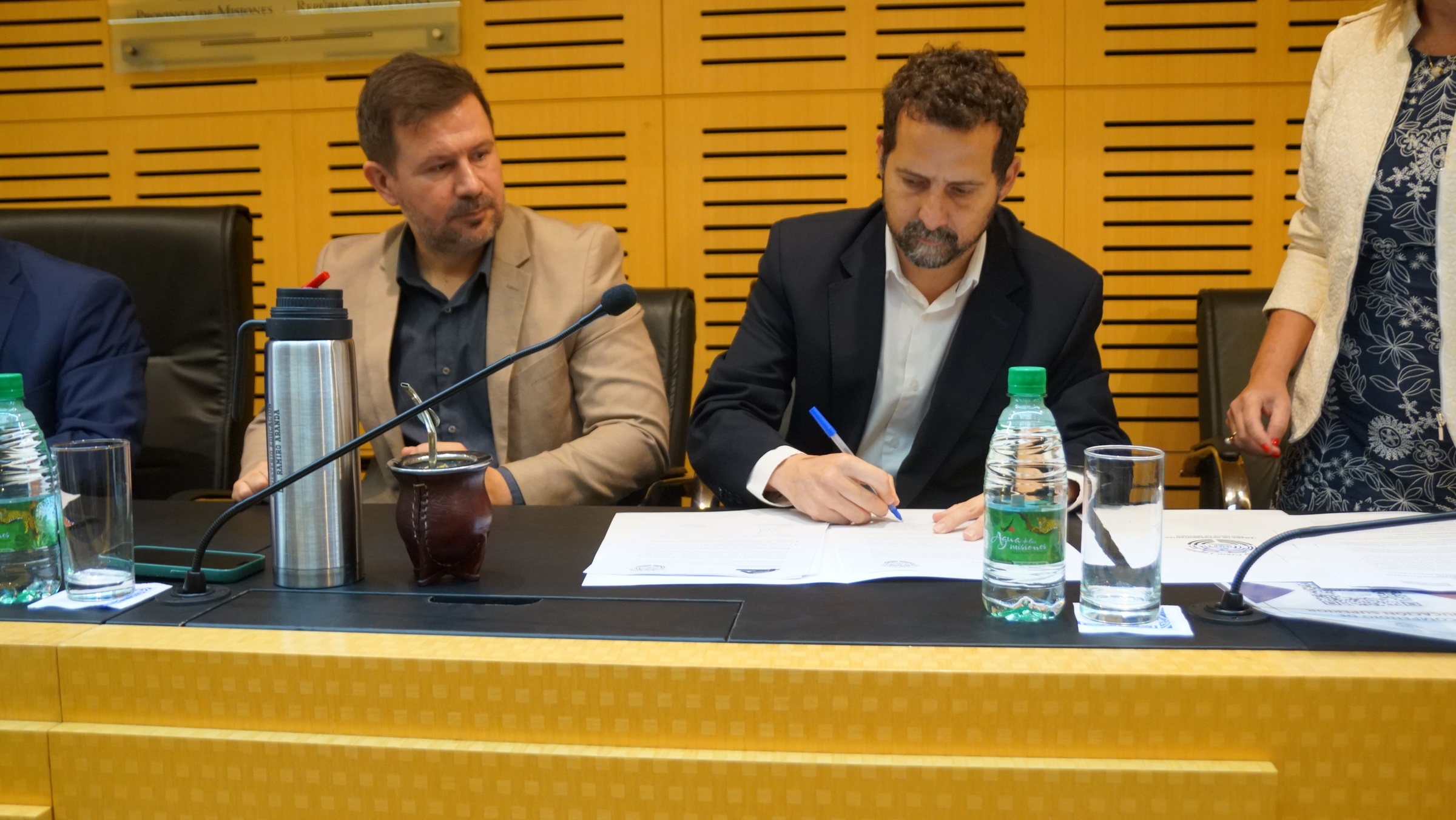 La Legislatura firmó convenios con la Universidad Nacional de Misiones y presentó el Compendio Jurídico de Educación Superior imagen-10