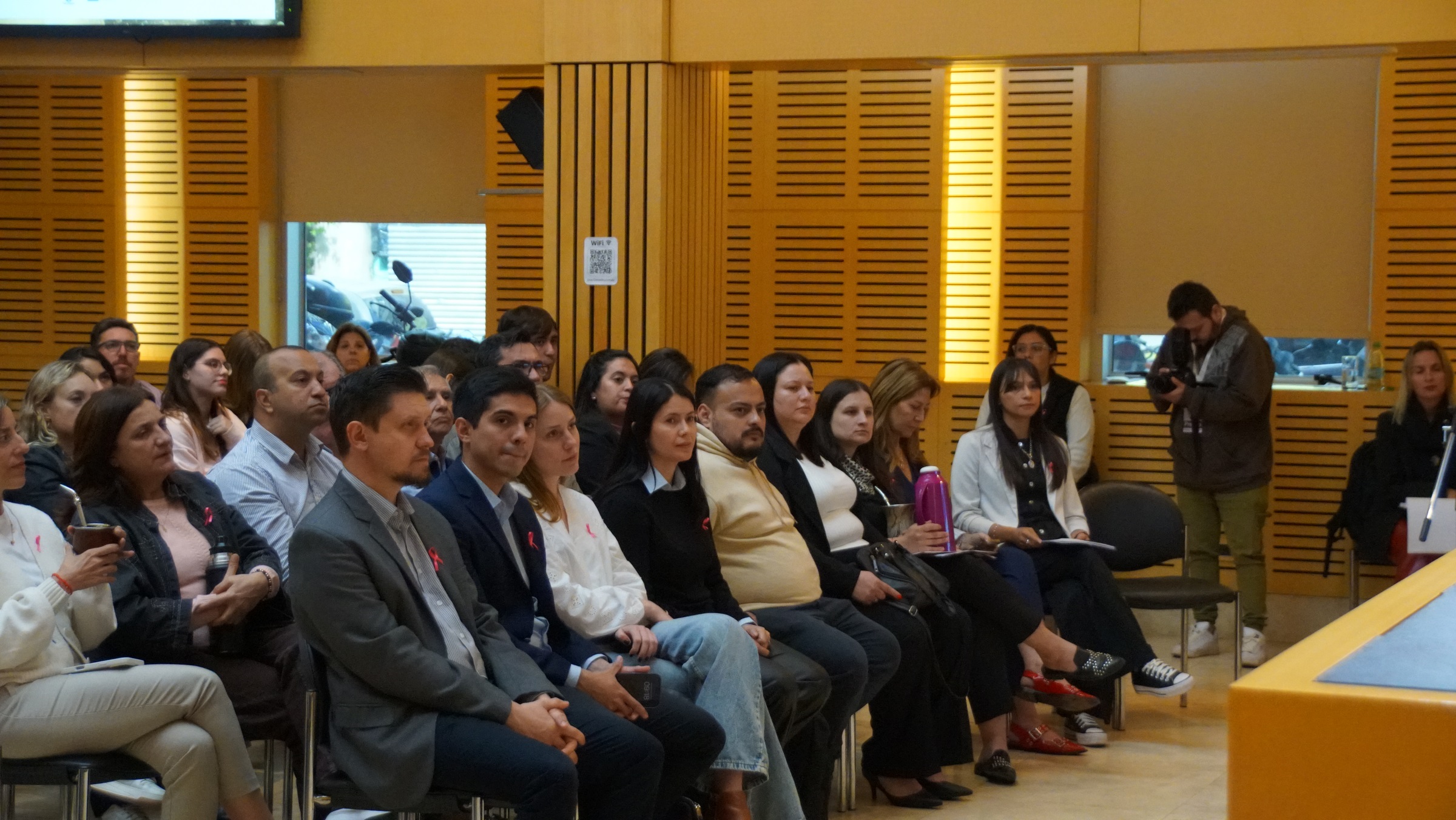 Presentaron en la Legislatura un manual sobre el acoso sexual en línea contra menores de edad imagen-6