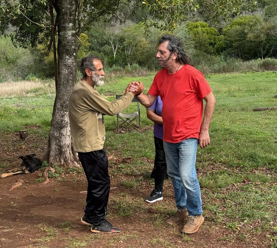 Con trabajo y alegría vecinos de Mártires recuperan una chacra y la vida en comunidad imagen-10