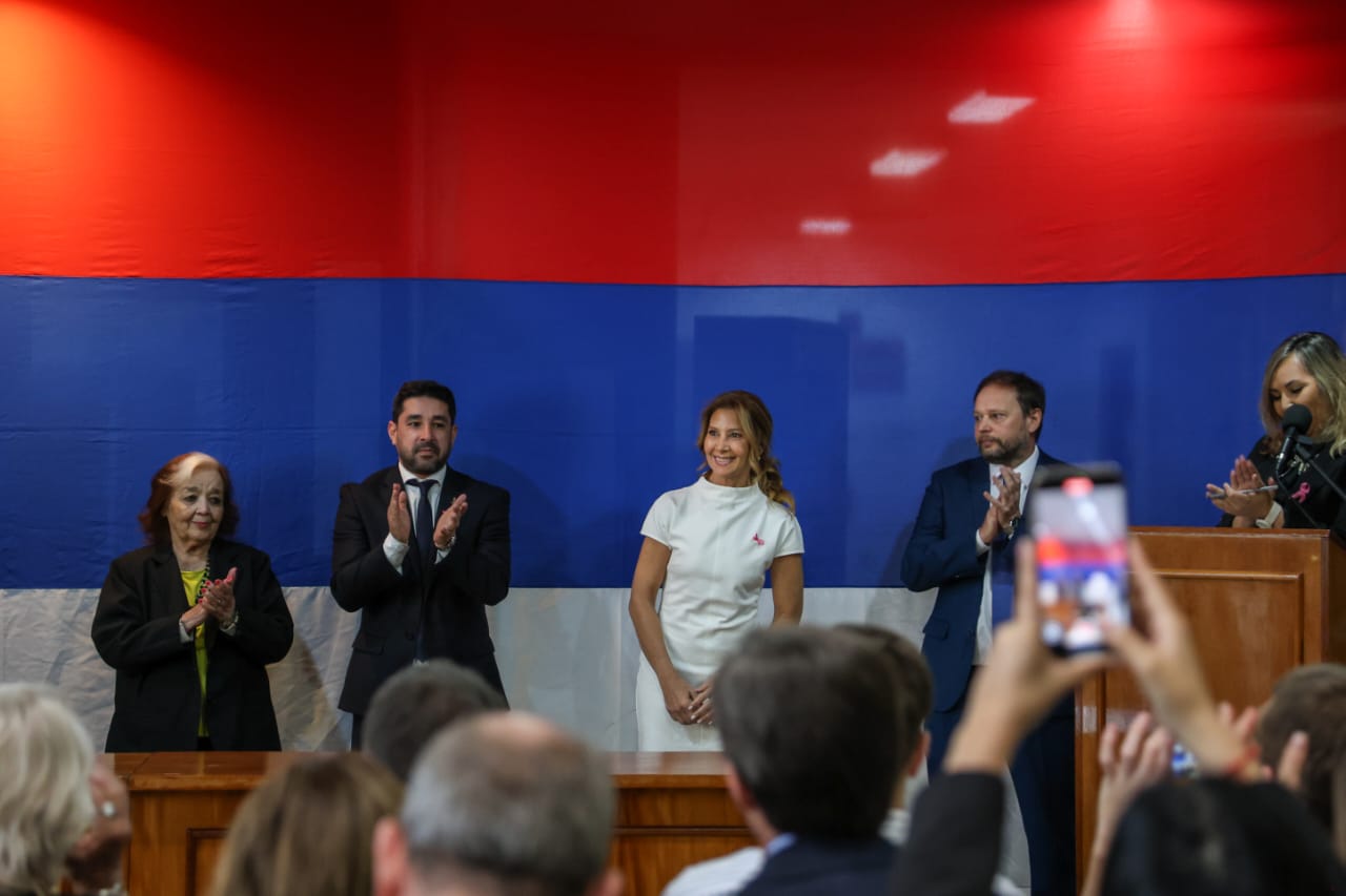 Passalacqua acompañó la asunción de Valeria Fiore Cáceres como ministra del Superior Tribunal de Justicia 5 Passalacqua acompañó la asunción de Valeria Fiore Cáceres como ministra del Superior Tribunal de Justicia imagen-4
