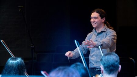 La Orquesta de Cámara del Parque del Conocimiento presenta Tradición y Modernidad sinfónica con Fernando Angulo al frente imagen-2