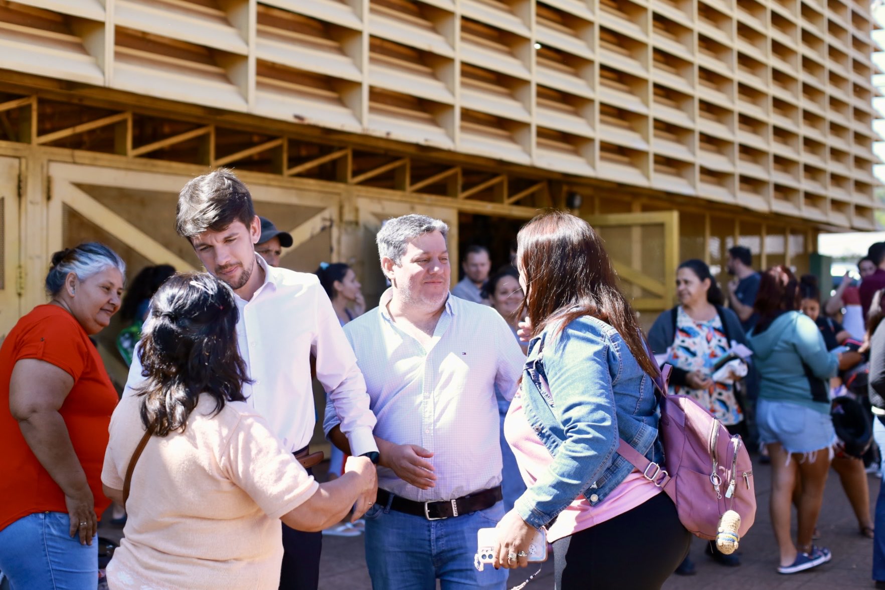 Llera: "¿En qué te puedo ayudar? es una forma de descentralizar el Estado y estar cerca de la gente" imagen-6