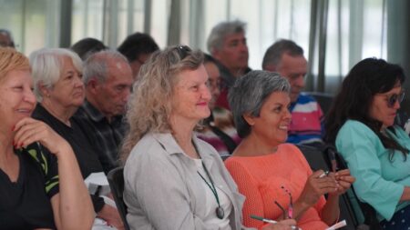 Tras presentarse en Apóstoles y Oberá, el Taller de Herramientas Digitales "Abuelos en la Red" estará en Puerto Iguazú y Eldorado imagen-1