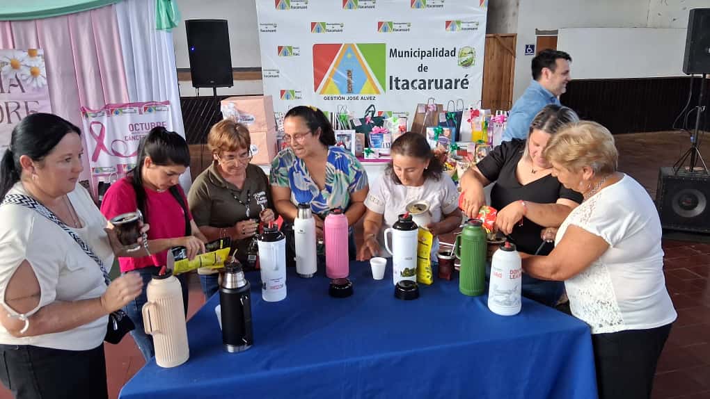 El IPLyC Social participó del Festival de las Madres en Itacaruaré 5 El IPLyC Social participó del Festival de las Madres en Itacaruaré imagen-4