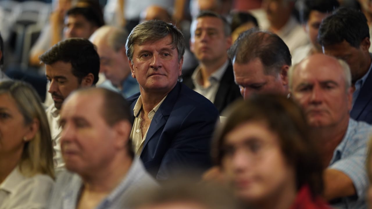 El intendente de Concepción de la Sierra anunció su pase al Frente Renovador y fundamentó la decisión en la necesidad de responder a la comunidad local El intendente de Concepción de la Sierra anunció su pase al Frente Renovador y fundamentó la decisión en la necesidad de responder a la comunidad local imagen-1