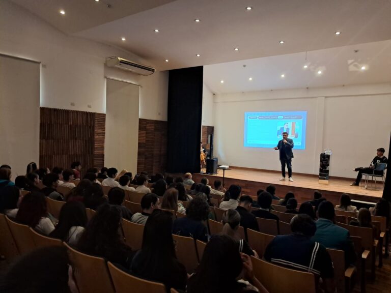 Juego Responsable hizo su aporte al primer coloquio y workshop ciudades productivas imagen-48