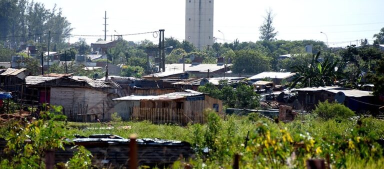 TTT: "Ante la ausencia del Estado nacional no surge la libertad sino el desmantelamiento del tejido social" imagen-43