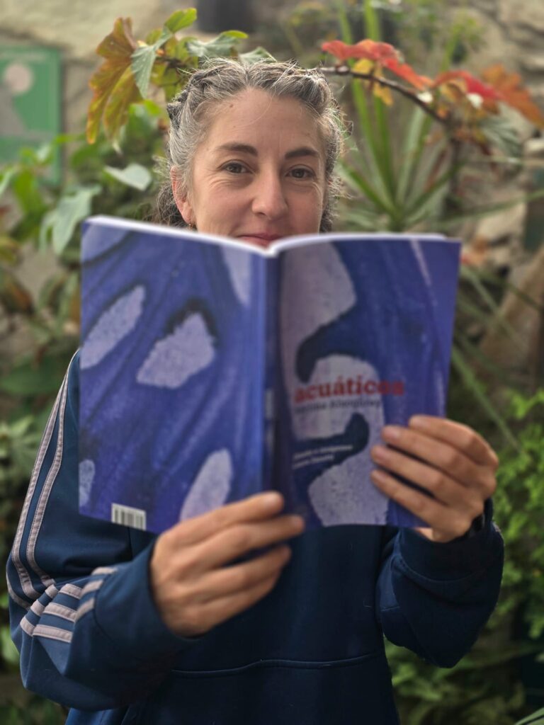 Melina Alzogaray presenta en Posadas “Acuáticos”, su libro ilustrado que narra un viaje por la selva misionera acompañado de música y diálogo creativo imagen-13