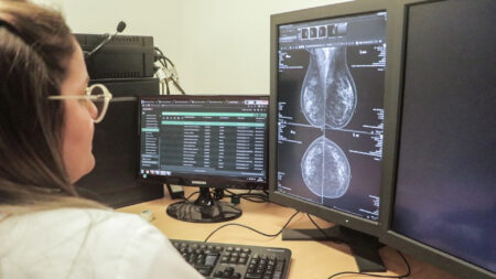 Octubre Rosa: el SAMIC de Oberá del Parque de la Salud invita a realizarse los controles mamográficos imagen-4