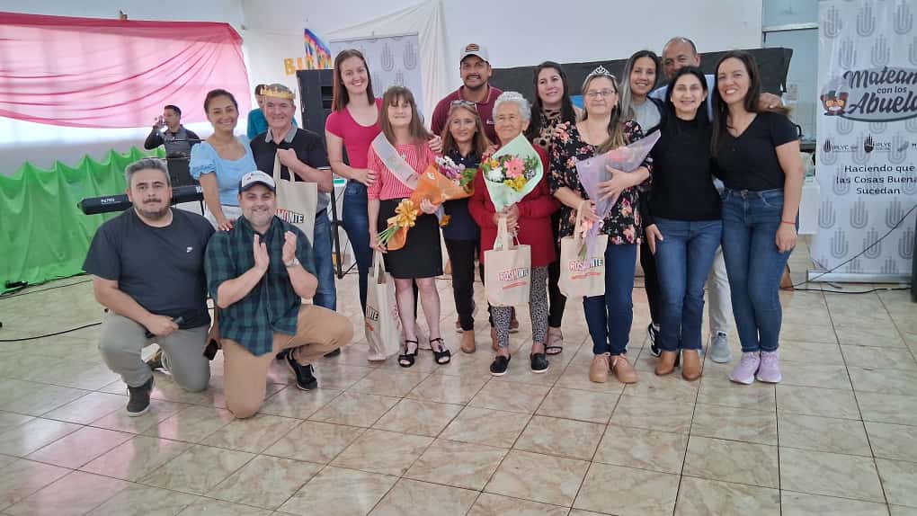 Durante el Mateando coronaron a los reyes de los abuelos de Guaraní imagen-4