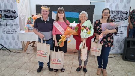 Durante el Mateando coronaron a los reyes de los abuelos de Guaraní imagen-9