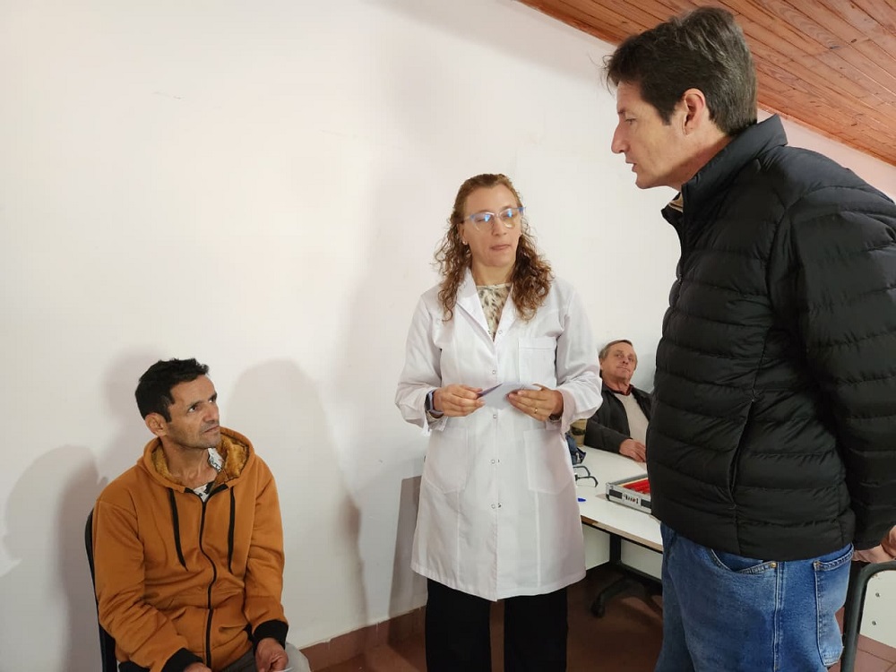 Decenas de vecinos recibieron atención oftalmológica y anteojos gratuitos en Salto Encantado dentro del programa Mirar Mejor imagen-8