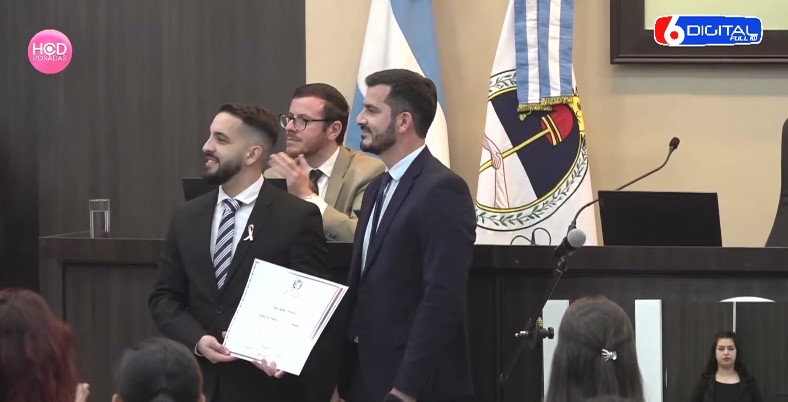 Con la premisa de "fortalecer lo bueno y resguardar derechos ciudadanos", Juan Matías Paonessa asumió como nuevo Defensor del Pueblo de Posadas 21 Con la premisa de "fortalecer lo bueno y resguardar derechos ciudadanos", Juan Matías Paonessa asumió como nuevo Defensor del Pueblo de Posadas imagen-20