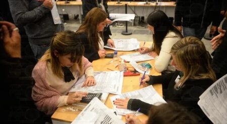 Escrutinio provisorio: Fuerza Patria pidió a la Justicia Electoral que la DINE difunda los resultados por distrito imagen-5