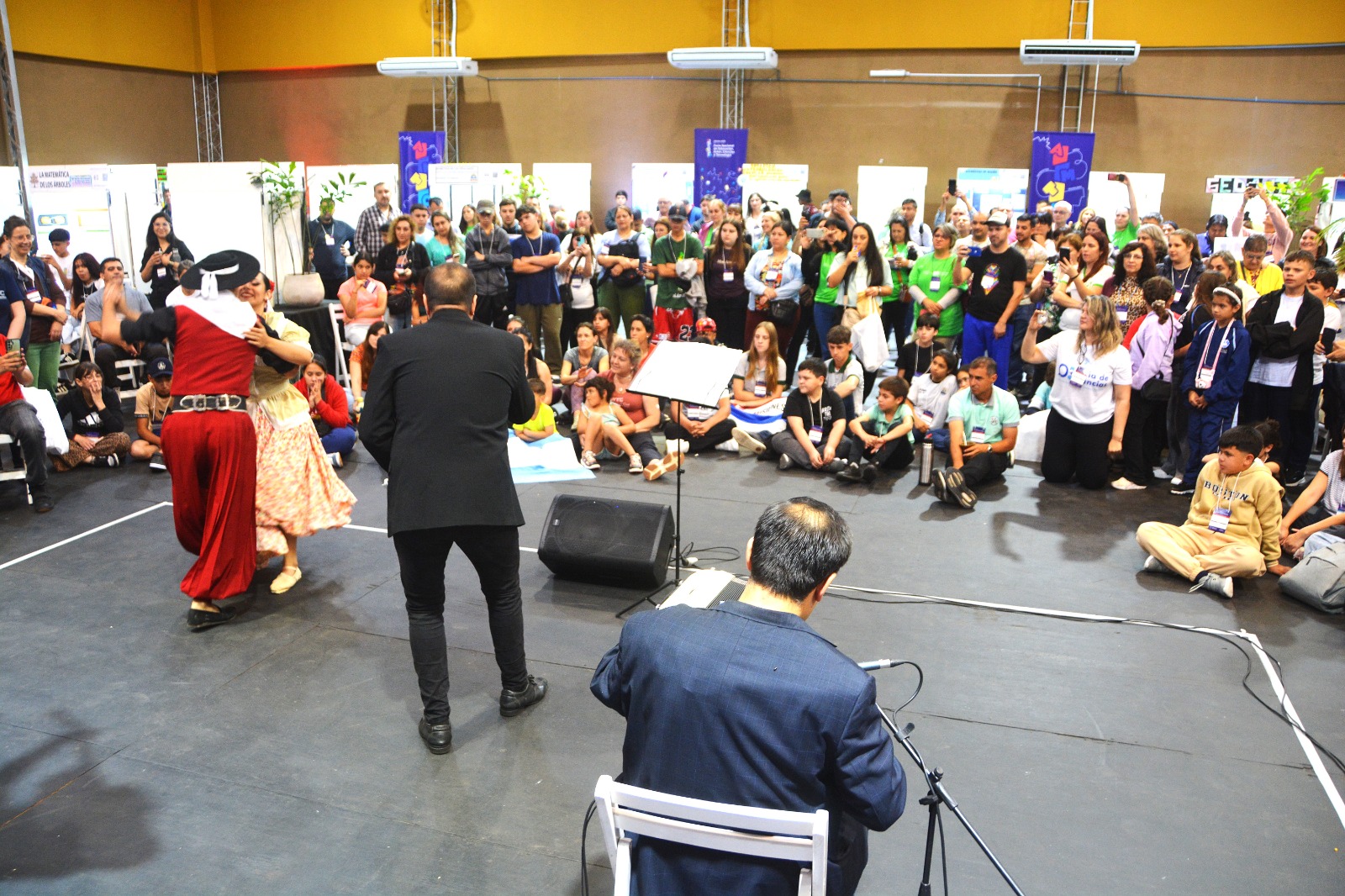 Con la peña de apertura, se puso en marcha la Feria Nacional de Educación, Arte, Ciencias y Tecnologías imagen-6
