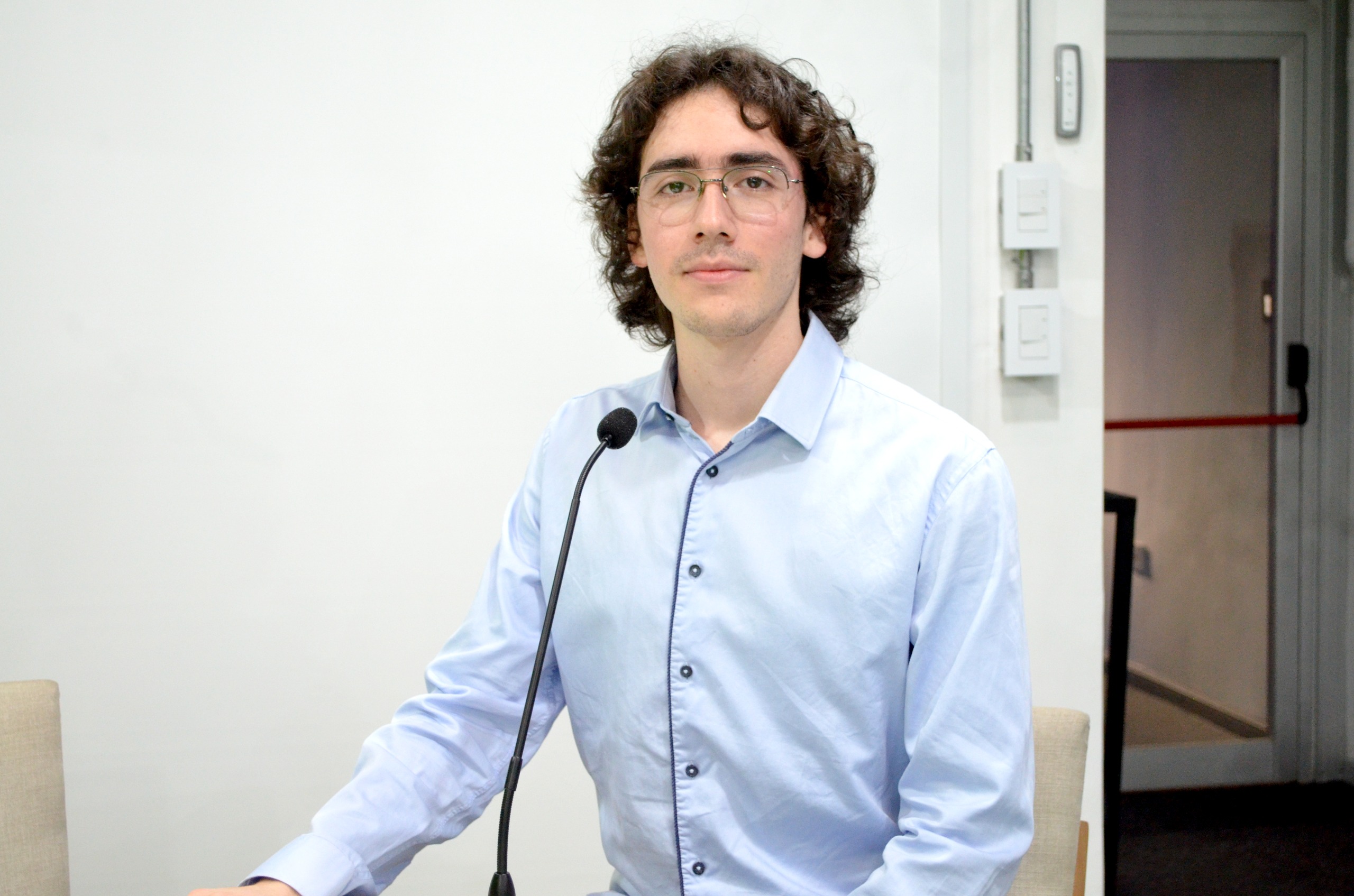 El joven pianista de 21 años, Nazareno Magan Huntter, prepara su debut como solista el 13 de noviembre con nueva propuesta artística imagen-10