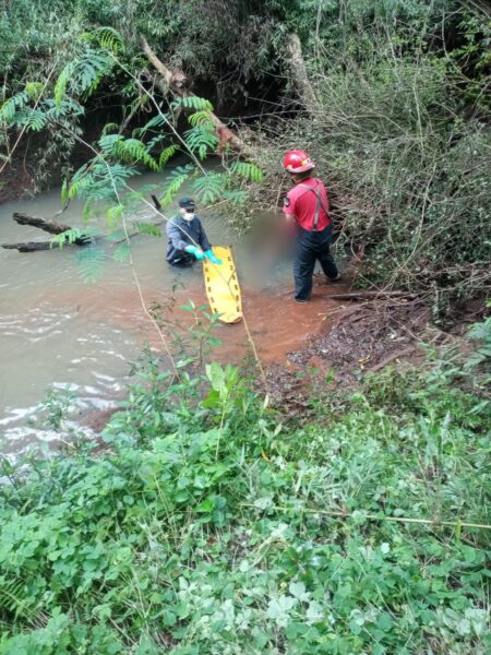 Hallaron muerto a un hombre que estaba desaparecido en Hipólito Yrigoyen Hallaron muerto a un hombre que estaba desaparecido en Hipólito Yrigoyen imagen-32