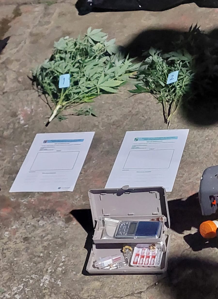 Atraparon a un ladrón tras una persecución por los techos: intentaba ocultar objetos robados en un local en reparación imagen-4