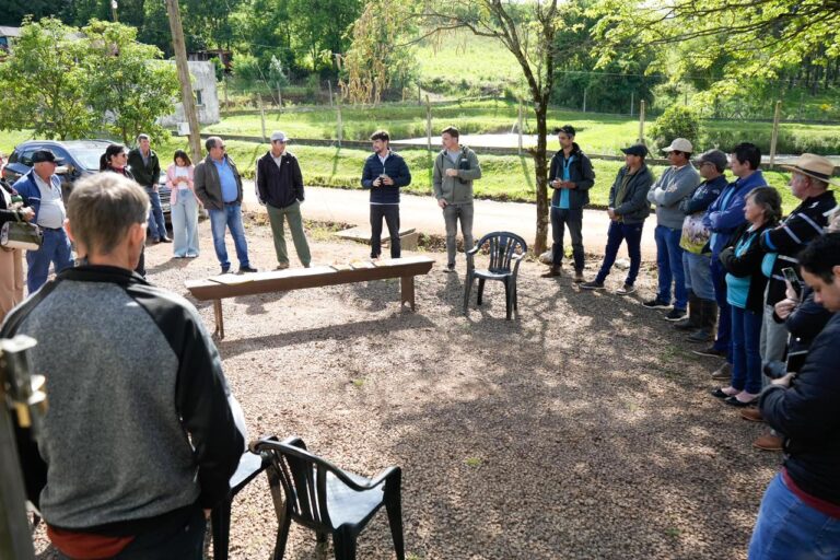El vicegobernador Romero Spinelli articula acciones para sostener la producción lechera imagen-42