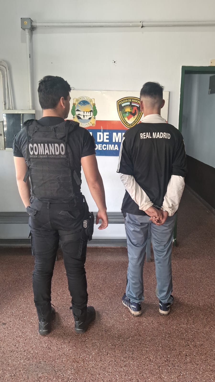 Llamó al 911 porque sus hijos lo agredieron y le robaron el cableado de la casa: un detenido y elementos recuperados 3 Llamó al 911 porque sus hijos lo agredieron y le robaron el cableado de la casa: un detenido y elementos recuperados imagen-2