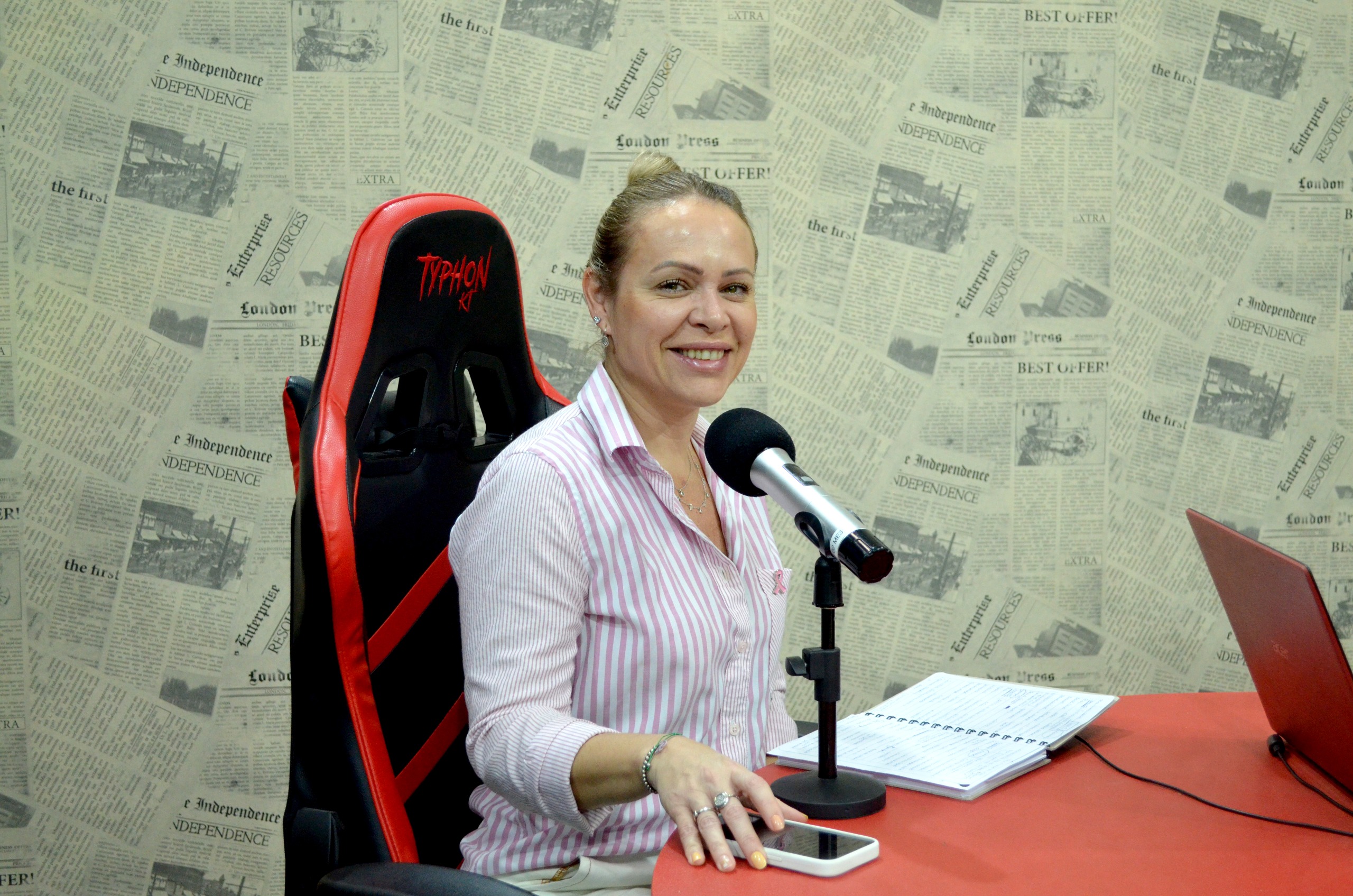 La asesora de imagen explica cómo la colorimetría ayuda a elegir los colores y prendas que mejor favorecen a cada persona La asesora de imagen explica cómo la colorimetría ayuda a elegir los colores y prendas que mejor favorecen a cada persona imagen-1