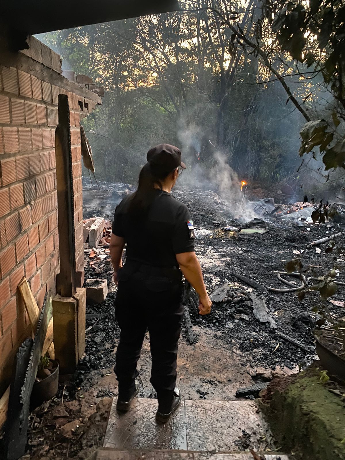 Incendio destruyó dos viviendas en colonia de Gobernador Roca imagen-4