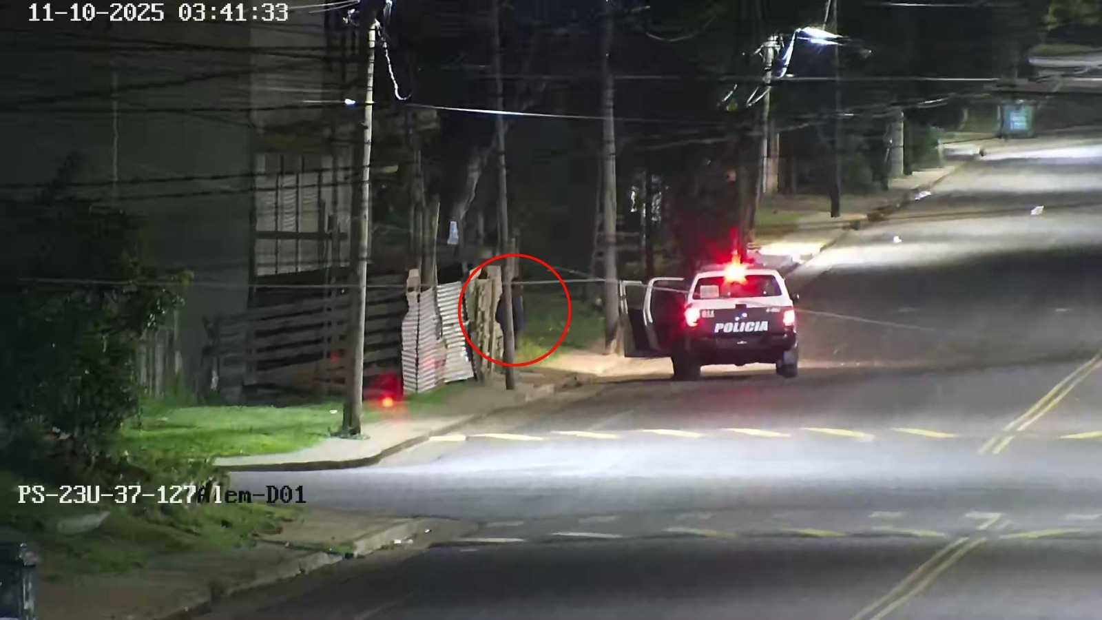 Cámaras detectaron a dos hombres robando en una obra; uno fue detenido 3 Cámaras detectaron a dos hombres robando en una obra; uno fue detenido imagen-2