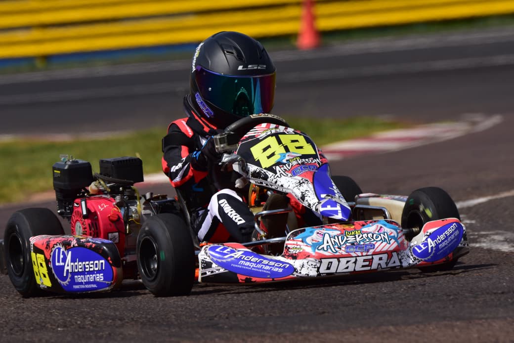 Karting: con grandes carreras todas las categorías del Campeonato Misionero se pusieron al día imagen-12