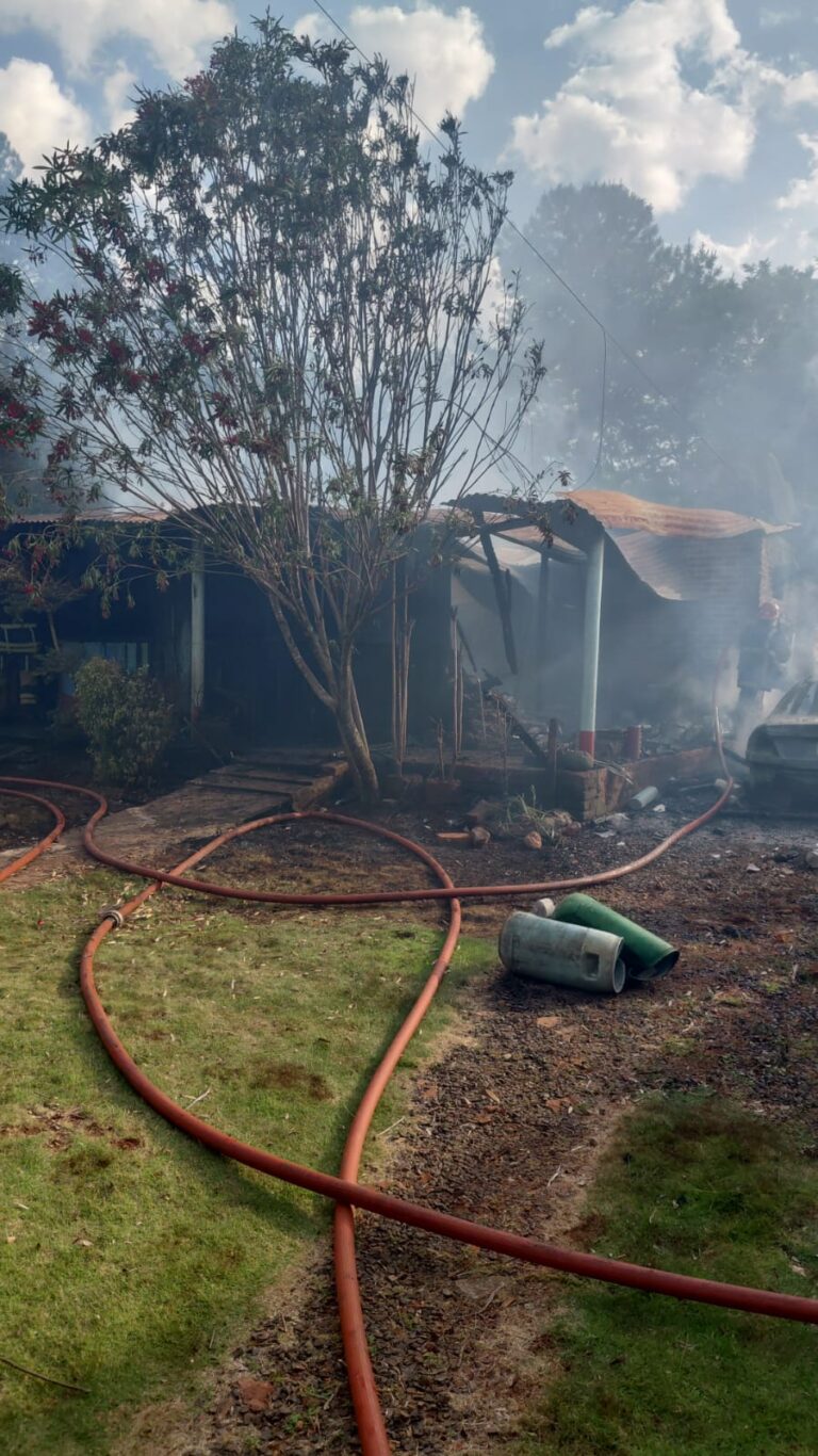 Hipólito Yrigoyen: un hombre falleció en un incendio domiciliario imagen-5