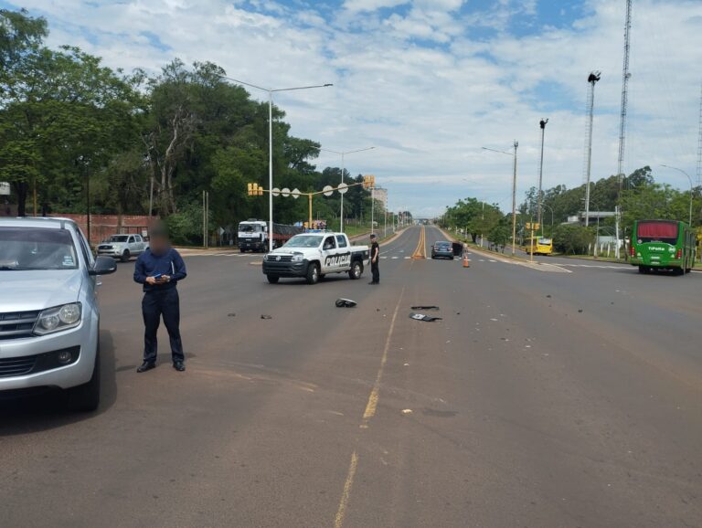 Colisión sin lesionados sobre la avenida Quaranta imagen-19