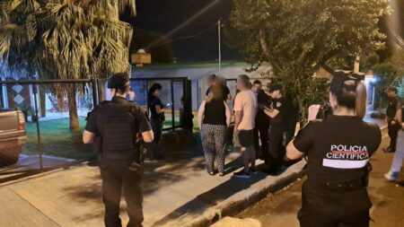 Detuvieron a dos hombres acusados de mantener cautivo a un chofer en Puerto Rico Detuvieron a dos hombres acusados de mantener cautivo a un chofer en Puerto Rico imagen-10