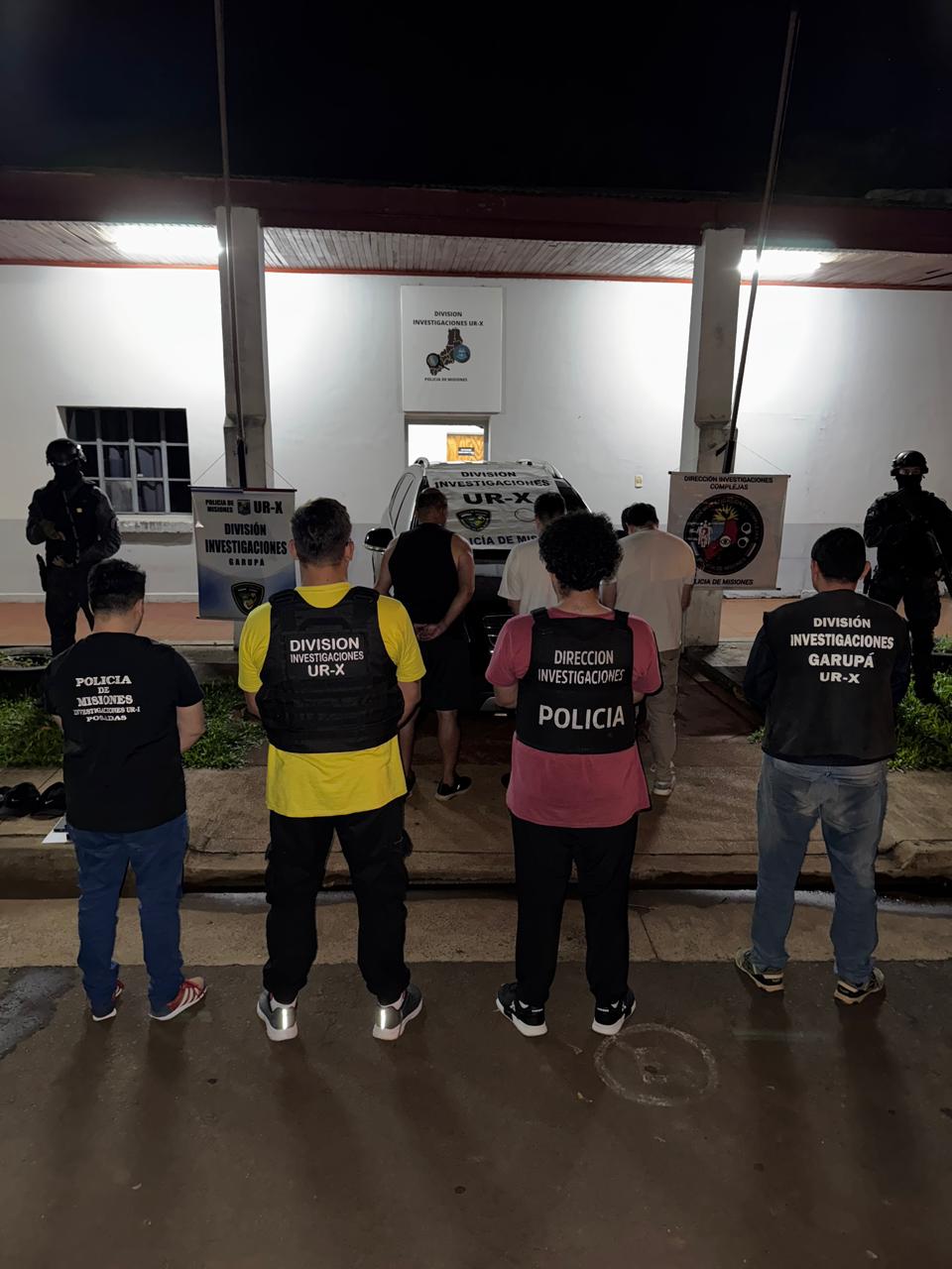 Capturan a tres integrantes de la banda, entre ellos un alto oficial retirado de la Policía, que perpetró el robo millonario a una familia en Posadas imagen-2
