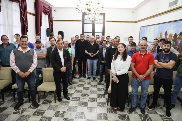 El Gobierno de Misiones afianza el trabajo junto a las más de 10.000 familias productoras de tabaco de la provincia imagen-29