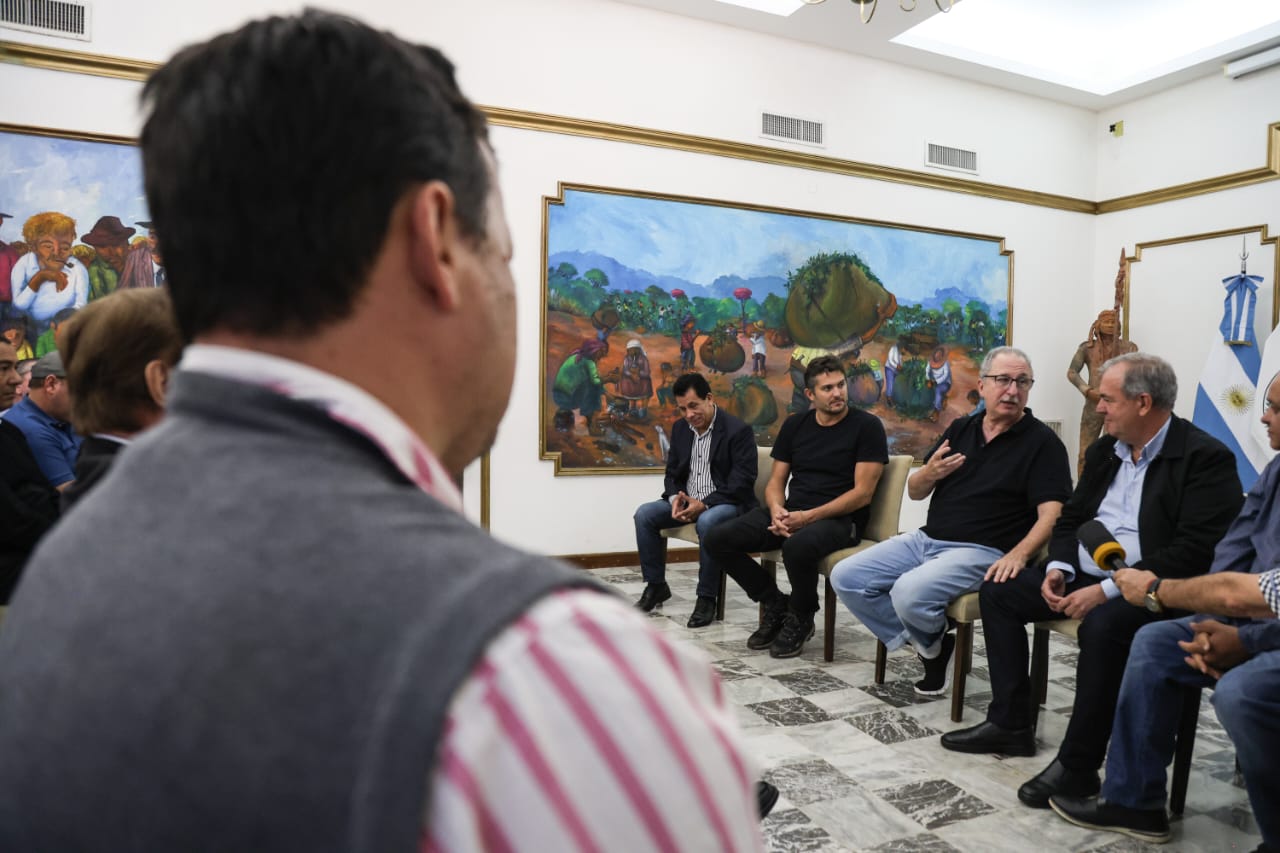 El Gobierno de Misiones afianza el trabajo junto a las más de 10.000 familias productoras de tabaco de la provincia imagen-2