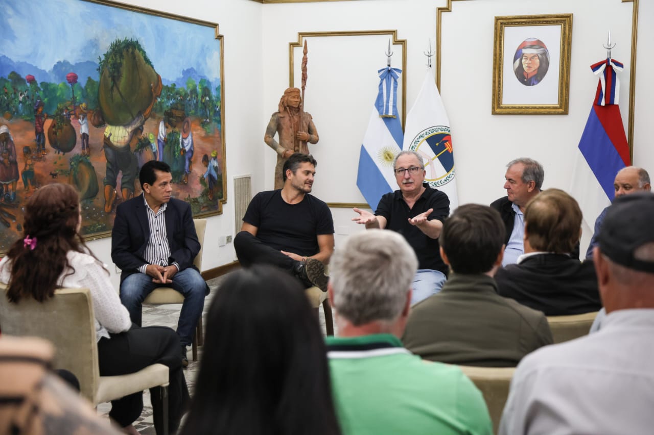 El Gobierno de Misiones afianza el trabajo junto a las más de 10.000 familias productoras de tabaco de la provincia imagen-4