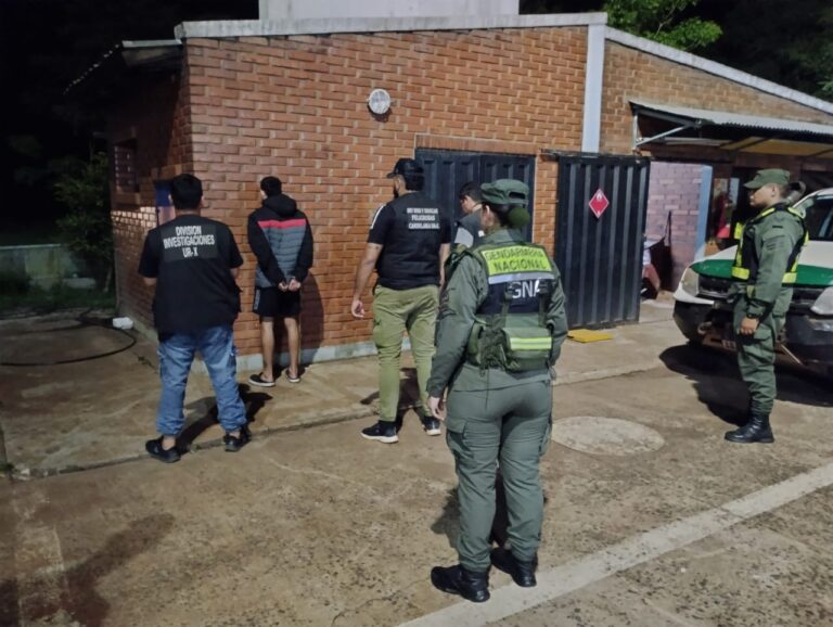 Detuvieron en Santa Ana a un malviviente que intentaba fugarse tras atacar a machetazos a una familia en Garupá imagen-27