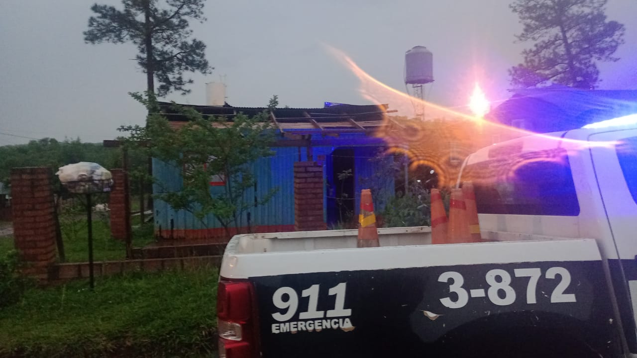 Temporal: realizan relevamientos por daños en distintas localidades y Protección Civil ya asistió a siete familias en Posadas imagen-2