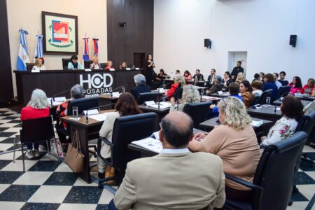 Voces con historia: se realizó la tercera edición del Parlamento de Personas Mayores imagen-3