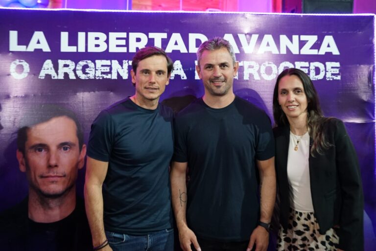 Martín Menem respaldó a la alianza La Libertad Avanza Misiones en el último tramo de la campaña imagen-37