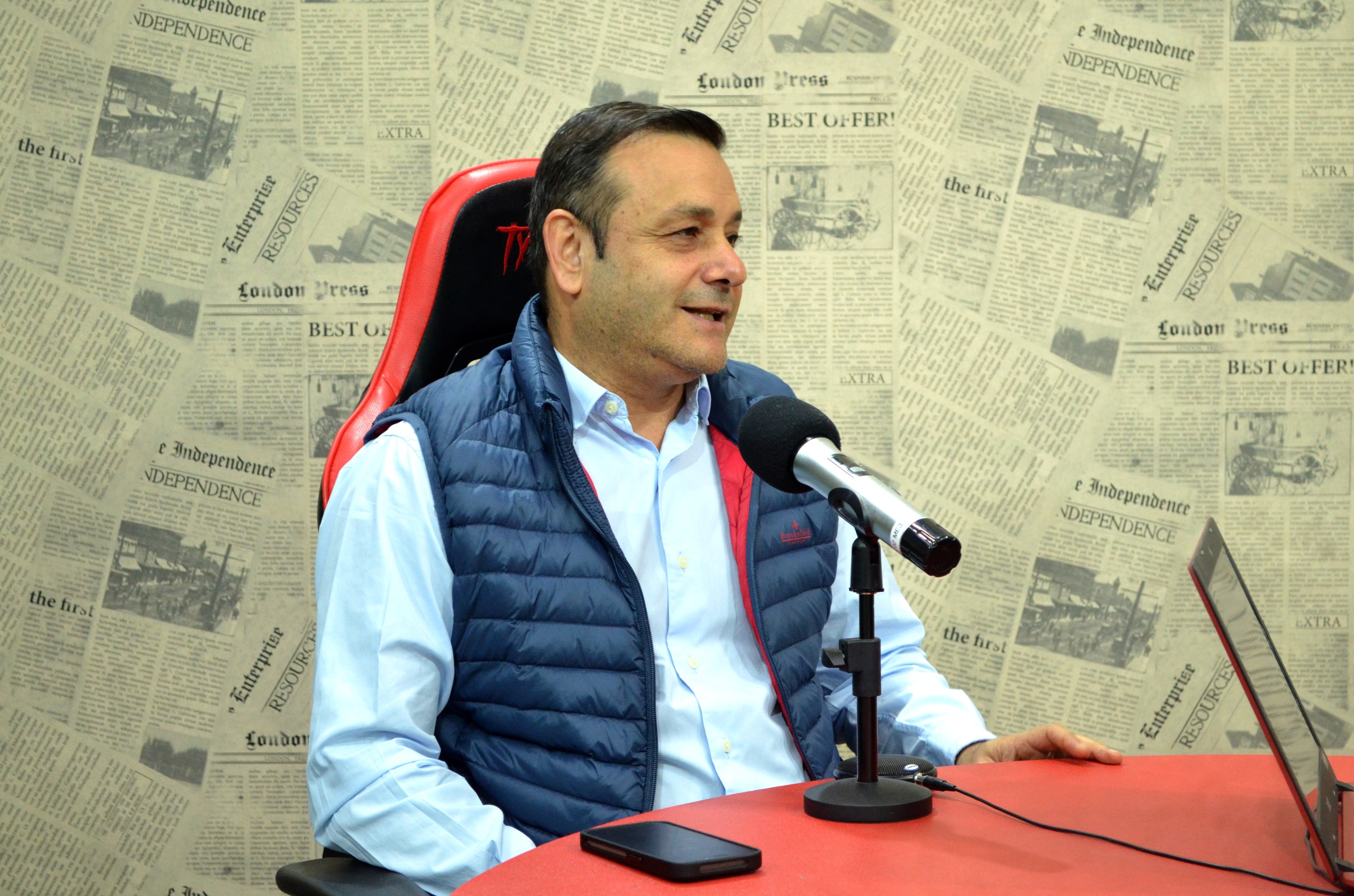 Herrera Ahuad: "Entre extremos ideológicos hay que buscar el punto de equilibrio para llevar adelante las políticas públicas que beneficien a la gente" imagen-4