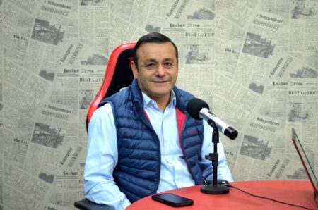 Herrera Ahuad: "Entre extremos ideológicos hay que buscar el punto de equilibrio para llevar adelante las políticas públicas que beneficien a la gente" imagen-4