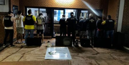 Capturan a siete miembros de una banda criminal en Posadas: secuestraron armas, droga y bienes robados imagen-7