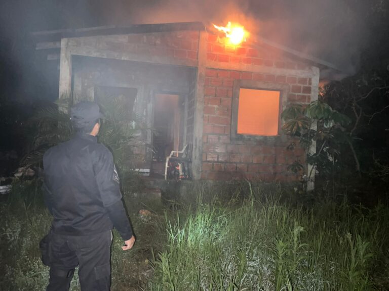 Incendio en una vivienda en la zona oeste de Posadas imagen-10