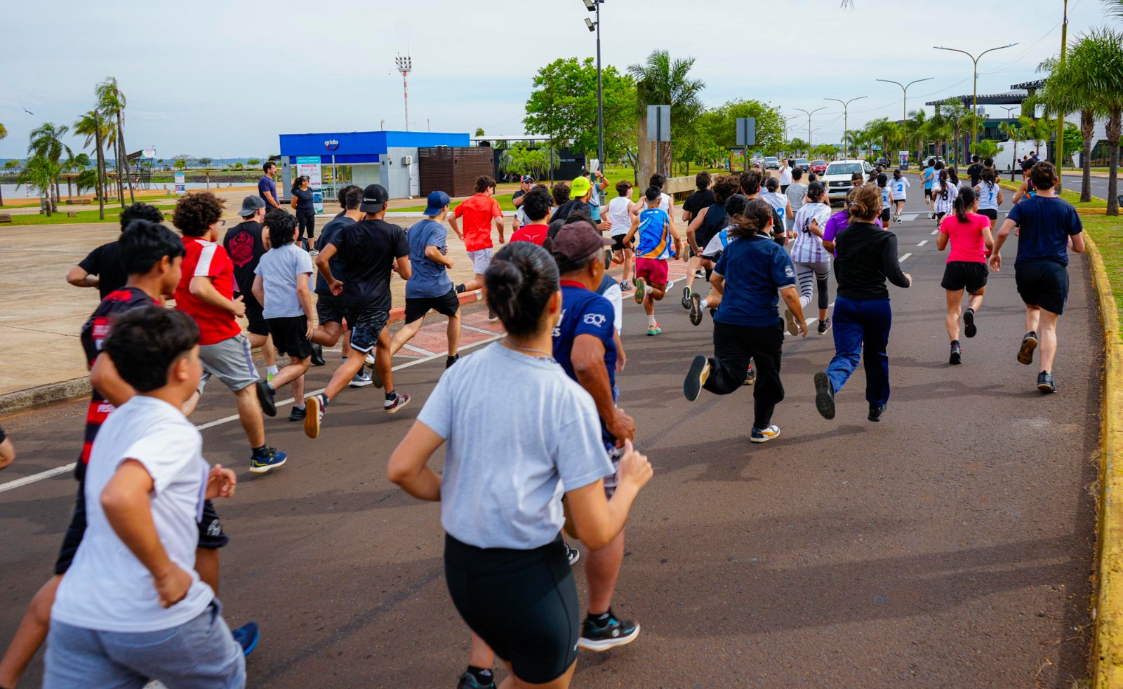 La Estudiantina posadeña celebró su 75° aniversario con una carrera en la Costanera imagen-6