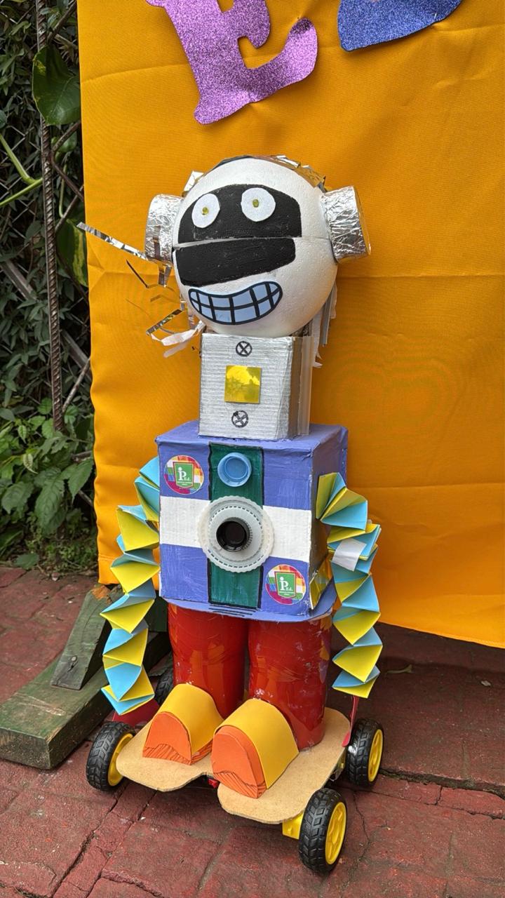 Estudiantes de Posadas y Sumá tu Escuela, crean “Dumbo”: un robot que detecta el exceso de ruido en el aula 5 Estudiantes de Posadas y Sumá tu Escuela, crean “Dumbo”: un robot que detecta el exceso de ruido en el aula imagen-4