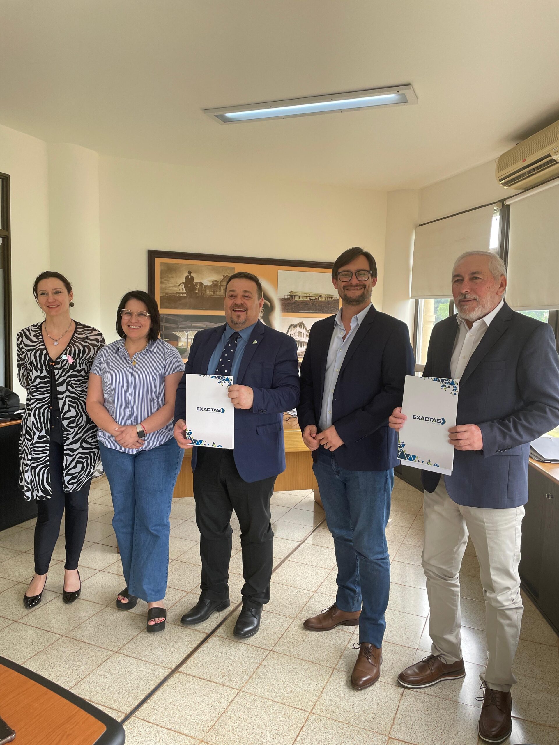 Misiones avanza en investigación oncológica: Parque de la Salud y Facultad de Exactas firman convenio para la instalación de citómetro de flujo 5 Misiones avanza en investigación oncológica: Parque de la Salud y Facultad de Exactas firman convenio para la instalación de citómetro de flujo imagen-4
